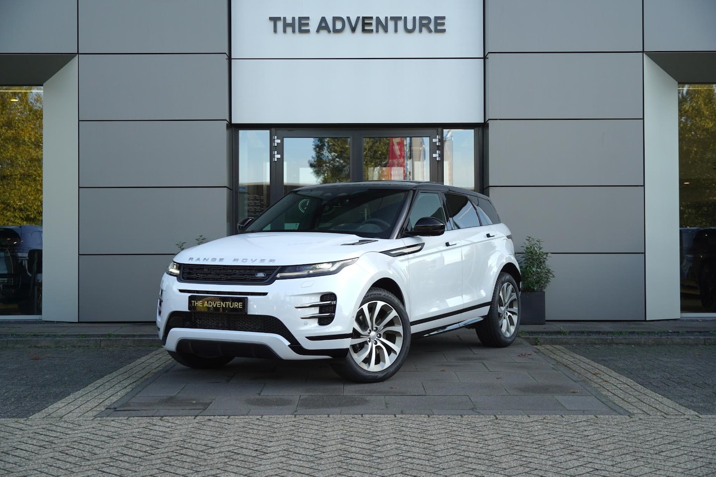 Land Rover Range Rover Evoque - P270e Hoxton Edition | Head-Up | Pano | Cold Climate - AutoWereld.nl