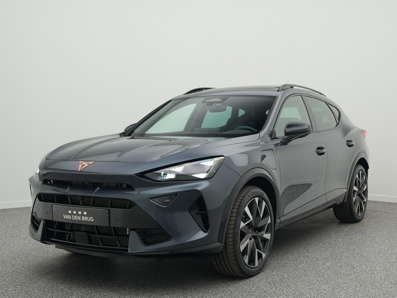 CUPRA Formentor - 1.5 TSI 272pk e-Hybrid VZ Performance | Trekhaak | Panoramadak | Dynamic chassis | Verwarm - AutoWereld.nl