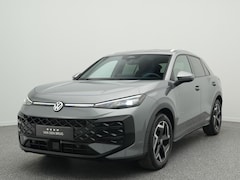 Volkswagen T-Roc - R-line 1.5 eTSI 150PK DSG | Adaptieve Cruise Control | Stuur & Stoelverwarming | Achteruit