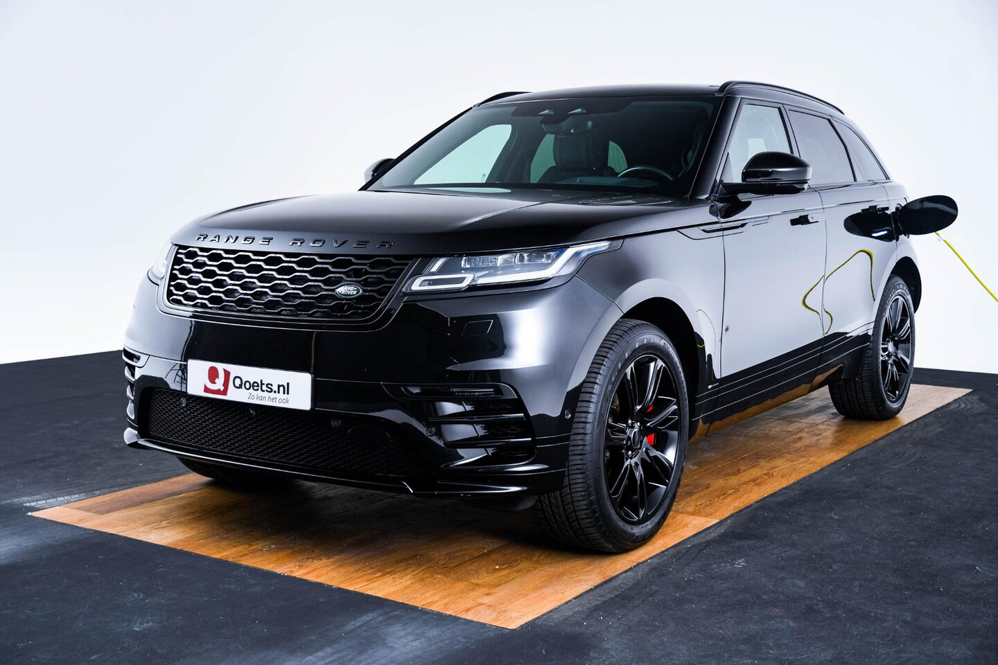 Land Rover Range Rover Velar - 2.0 P400e R-Dynamic S Panoramadak - Premium LED-koplampen - Stoelverwarming voor/achter - - AutoWereld.nl