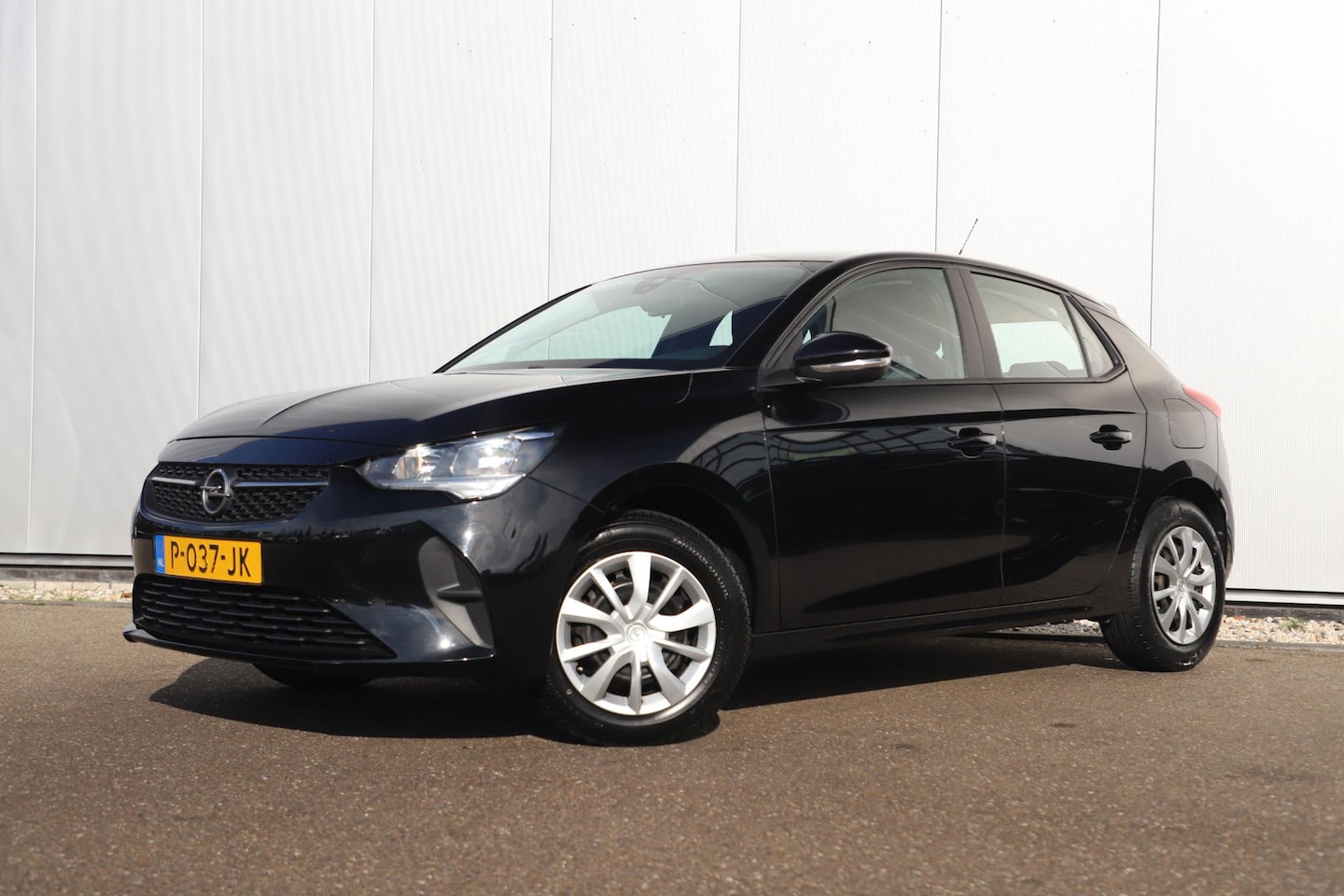 Opel Corsa - 1.2 Airco Radio Bluetooth Elektrische Ramen - AutoWereld.nl