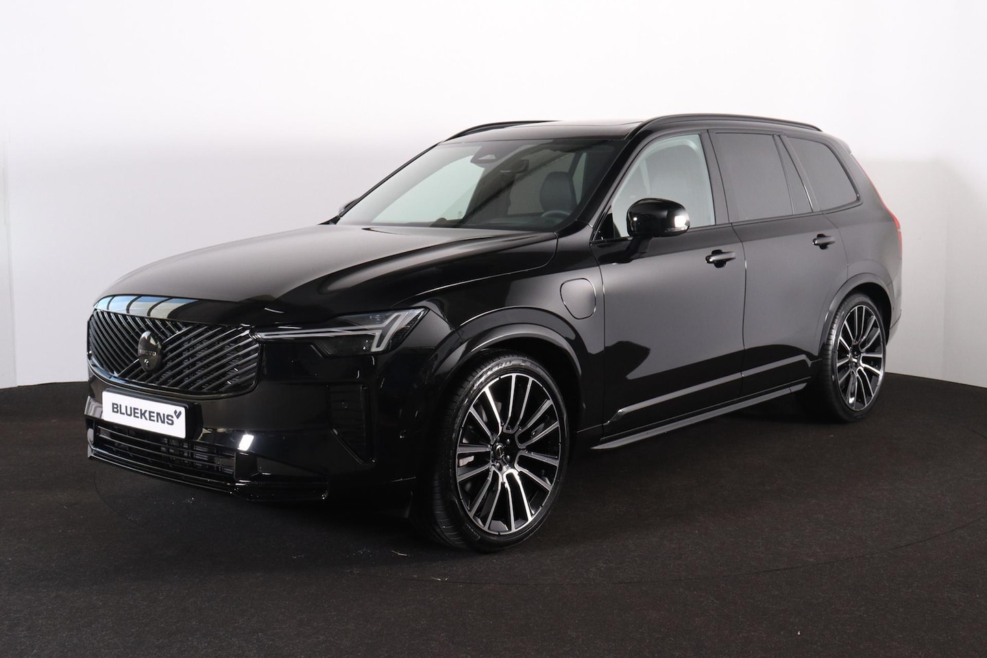 Volvo XC90 - T8 Recharge AWD Ultra Black Ed. Exec. - Luchtvering - Panorama/schuifdak - IntelliSafe Ass - AutoWereld.nl