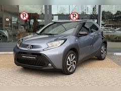 Toyota Aygo X - 1.0 VVT-i S-CVT Envy Automaat | Navigatie via App | Camera | Climate Control | Carplay | C