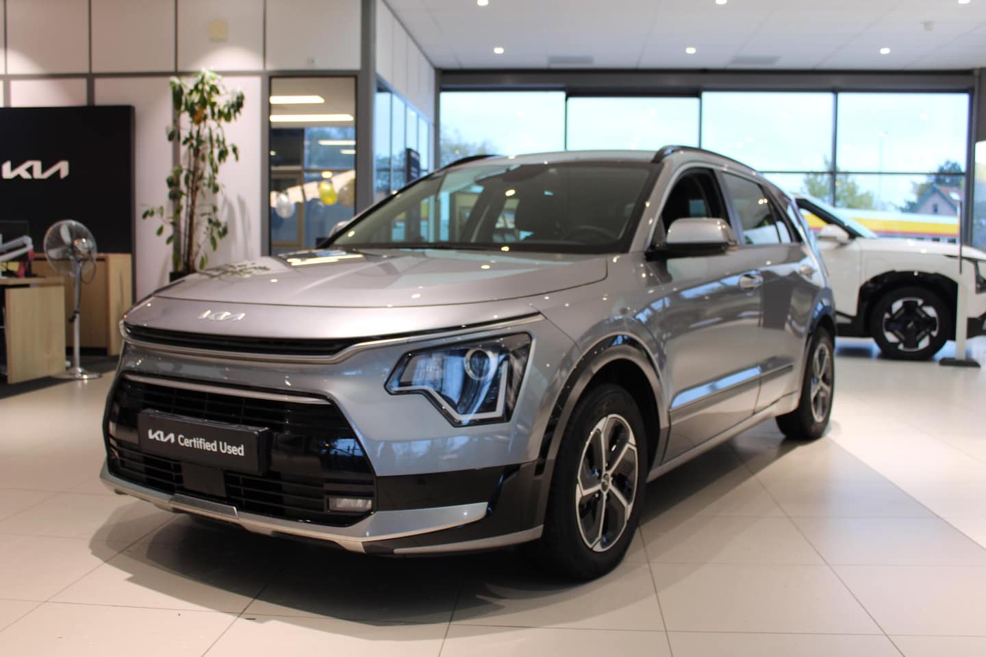 Kia Niro - 1.6 GDi Hybrid DynamicLine Trekhaak l Slechts 35000km!! l Navigatie l Camera l Cruise-cont - AutoWereld.nl