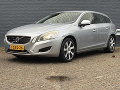 Volvo V60 - 2.4 D6 AWD Plug-In Hybrid Pure Limited | Schuif/Kanteldak | Leder | Cruise | Climate | Sto