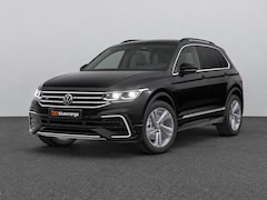 Volkswagen Tiguan - 1.4 TSI eHybrid R-Line Business+ 245PK DSG Trekhaak, Matrix LED-verlichting, Discover Pro,