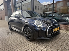 MINI 5-Deurs - 1.5 Cooper Camden Edition