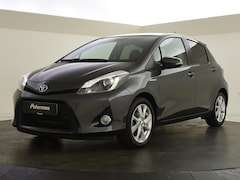 Toyota Yaris - 1.5 Full Hybrid Dynamic | Panorama | Half leder | Allseasons | Navigatie