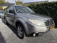 Subaru Forester - 2.0 X Comfort Automaat | Airco | Cruise Control | LMV | Trekhaak | Stoelverwarming | APK t