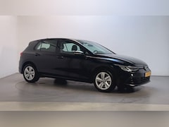 Volkswagen Golf - 1.0 TSI 110pk Life Parkeersensoren Sfeerverlichting Navigatie Adaptive Cruise