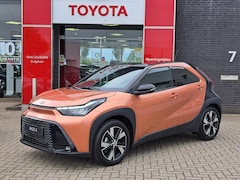 Toyota Aygo X - Hybrid 115 pulse NIEUW IN DE SHOWROOM DIRECT LEVERBAAR CINNAMON METALLIC