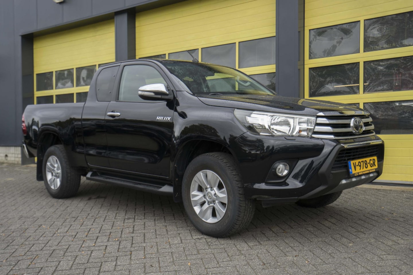 Toyota HiLux - 2.4 D-4D-F Xtra Cab Professional Navi - AutoWereld.nl
