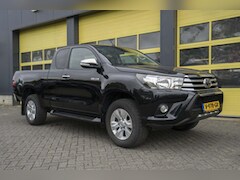 Toyota HiLux - 2.4 D-4D-F Xtra Cab Professional Navi