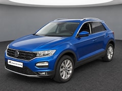 Volkswagen T-Roc - 1.5 TSI 150pk DSG Style Business · Camera · Apple/Android Car Play · Navigatie · P-Sensore
