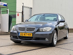 BMW 3-serie - 320i Dynamic Executive | Automaat | Leer | Clima | PDC