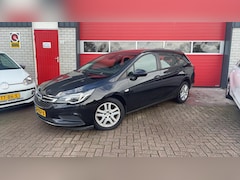 Opel Astra Sports Tourer - 1.0 Online Edition TREKHAAK / CARPLAY / AIRCO / PDC / BLUETOOTH / CRUISE / NL-AUTO