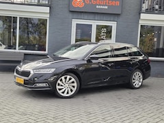 Skoda Octavia Combi - 1.4 TSI iV PHEV Business Edition Plus Trekhaak, Camera,