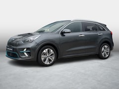 Kia e-Niro - DynamicPlusLine 64 kWh SOH 98 % |Stoel en stuurverwarming | Schuif/-kanteldak | Achteruitr