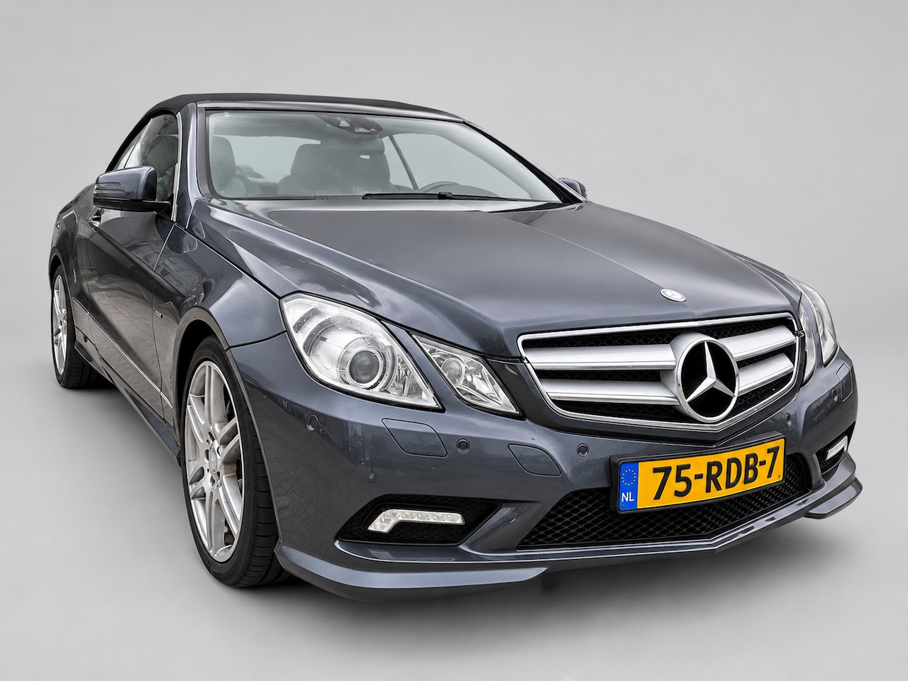 Mercedes-Benz E-klasse Cabrio - 200 CGI Elegance - Airscarf - Leder - Stoelverw - Navigatie - Clima - Cruise - Dealeronder - AutoWereld.nl