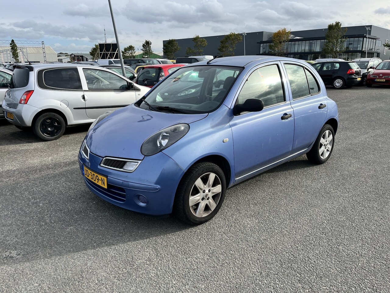 Nissan Micra - 1.2 Visia Airco, stuurbekrachtiging, elektrische ramen - AutoWereld.nl