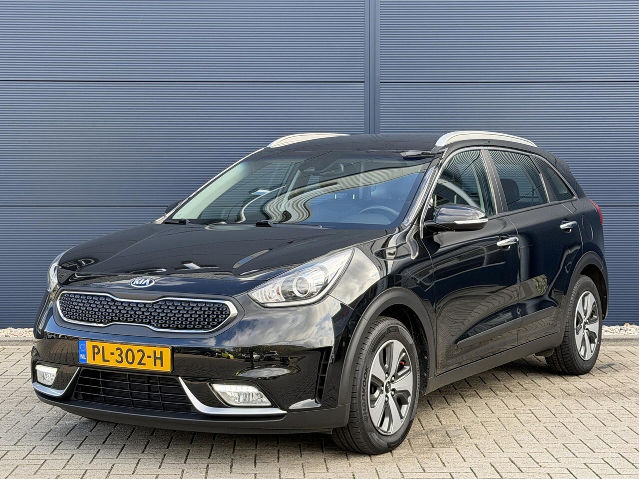 Kia Niro - 1.6 GDi Hybrid DynamicLine | Navigatie | Apple Carplay/Android Auto | Camera - AutoWereld.nl
