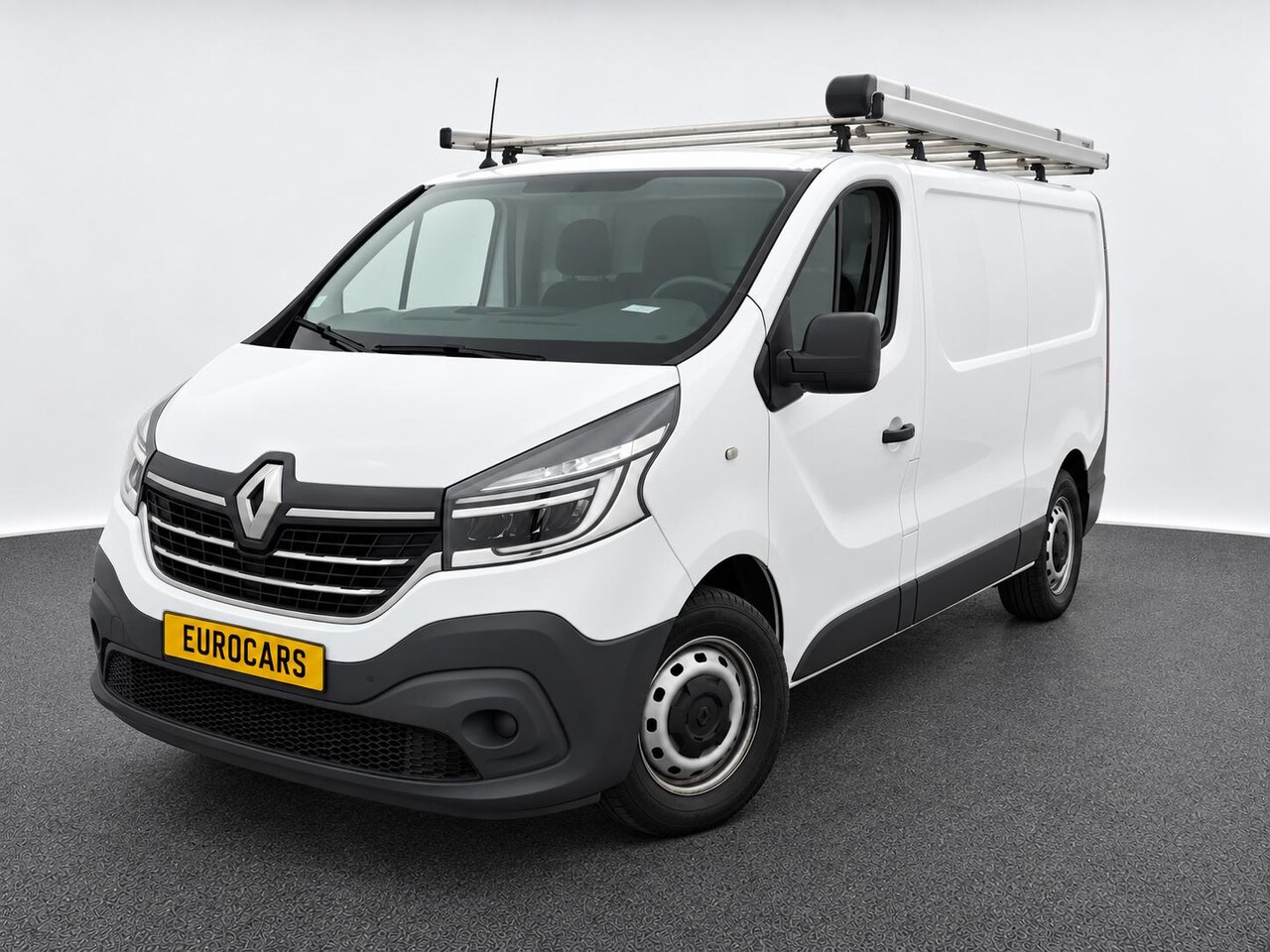 Renault Trafic - 2.0 dCi 120pk L2H1 Comfort Imperiaal Parkeerhulp achter Airco DAB Bluetooth - AutoWereld.nl