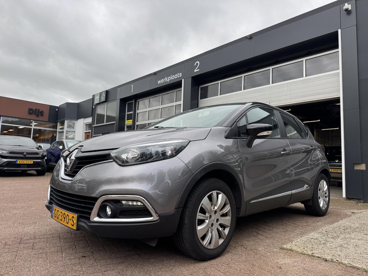 Renault Captur - 0.9 TCe 90pk Expression+Trekhaak!! - AutoWereld.nl