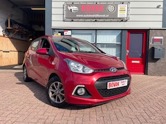 Hyundai i10 - 1.0i i-Drive Sound Red edition
