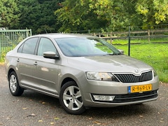 Skoda Rapid Spaceback - 1.2 TSI Greentech Drive /Navi/Stoelverwarming/