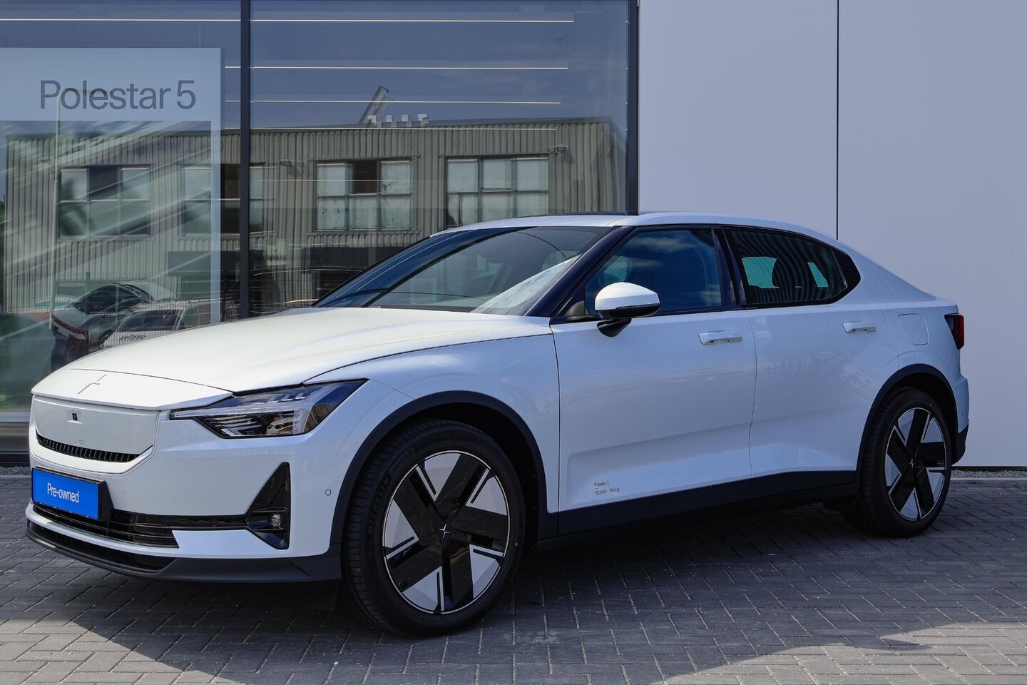 Polestar 2 - Long Range Dual Motor Pilot Plus Climate 82 kWh | Geventileerd Nappa Leder | Pixel-LED Kop - AutoWereld.nl