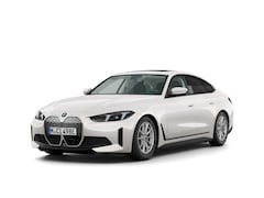 BMW i4 - eDrive40 | Pure Edition | Trekhaak | Uit voorraad leverbaar |
