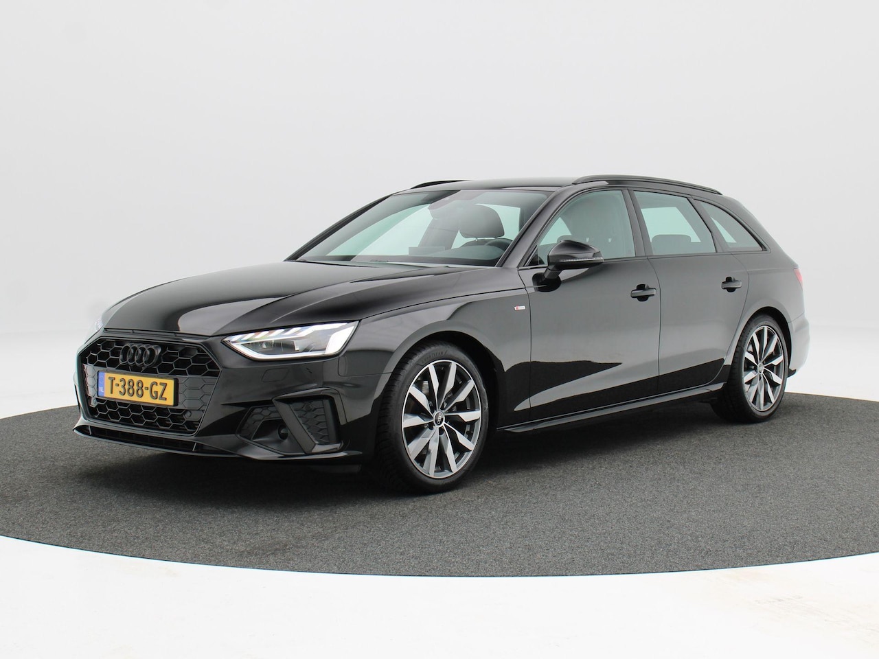 Audi A4 Avant - 35 TFSi 150 Pk Automaat S edition | Stoelverwarming | Navigatie | Climatronic | Parkeersen - AutoWereld.nl