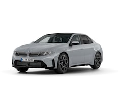 BMW i3 - 50 xDrive First Edition 113.4 kWh M Sportpakket | Innovation Pack | Digital Pack | Panoram
