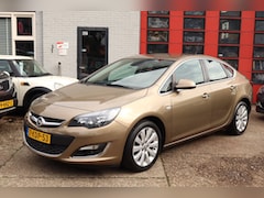 Opel Astra - 1.4 Turbo Cosmo , 85.000 Km Nap