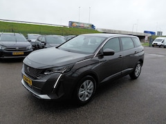 Peugeot 5008 - 1.2 PureTech Blue Lease Active 7pers, automaat, camera navi , trekhaak