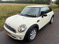 MINI 3-Deurs - 1.4 One AUTOMAAT/Nieuwe APK/Lichtmetaal/Rijdt perfect/2sleutels