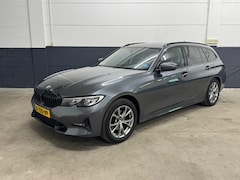 BMW 3-serie Touring - 320i High Executive Edition. Navi. Sfeer. Elc. Trekhaak. Sportstoelen. Nap