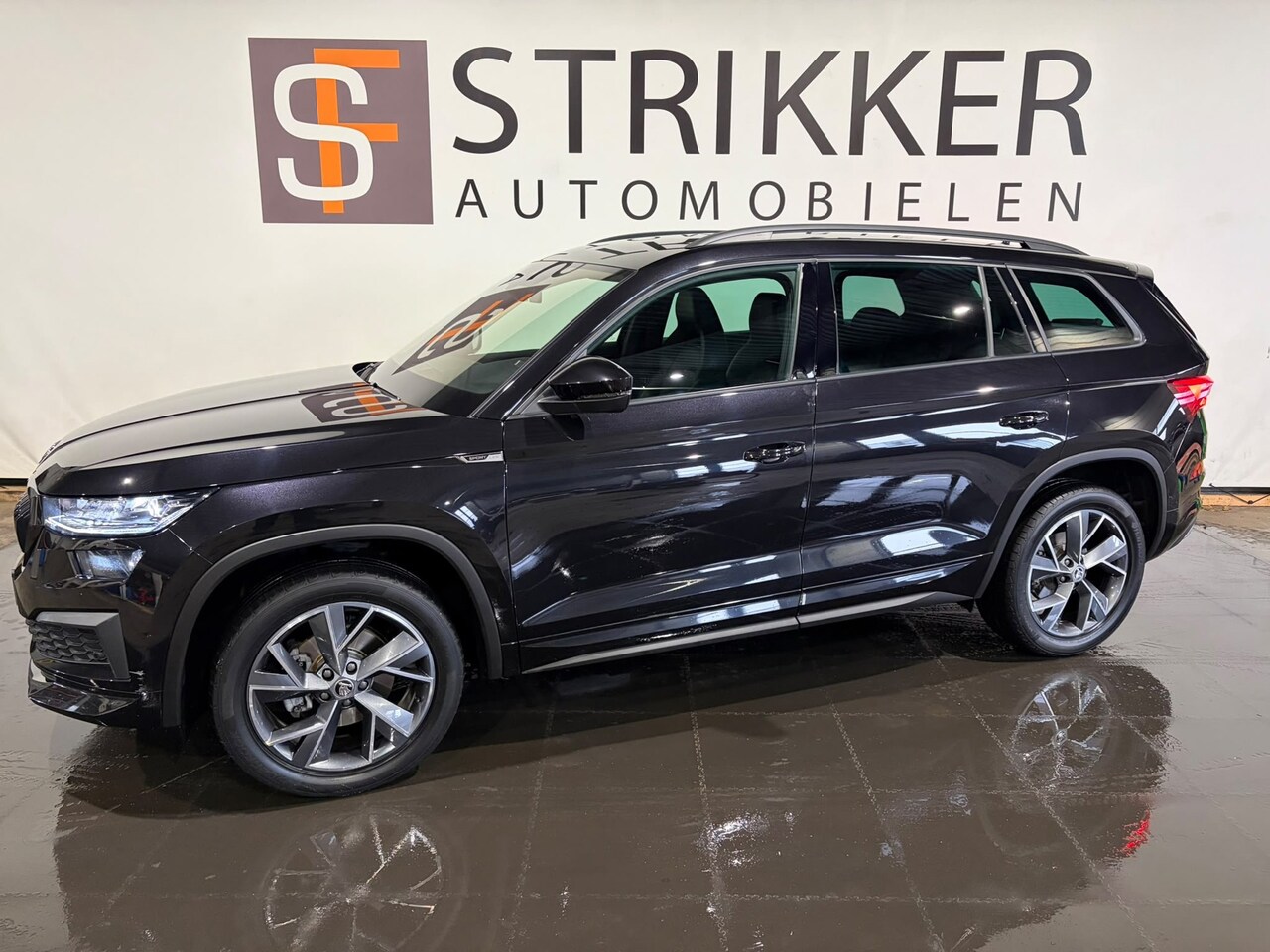 Skoda Kodiaq - 1.5 TSI Sportline Business | Leer | Navi | Trekhaak - AutoWereld.nl