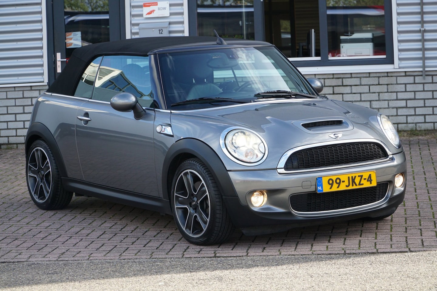 MINI Cabrio - 1.6 Cooper S Chili BEAUTY - AutoWereld.nl