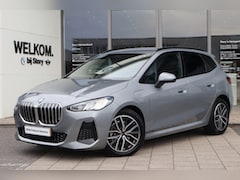 BMW 2-serie Active Tourer - 225e xDrive M Sport Automaat / Sportstoelen / Harman Kardon / Achteruitrijcamera / Stoelve
