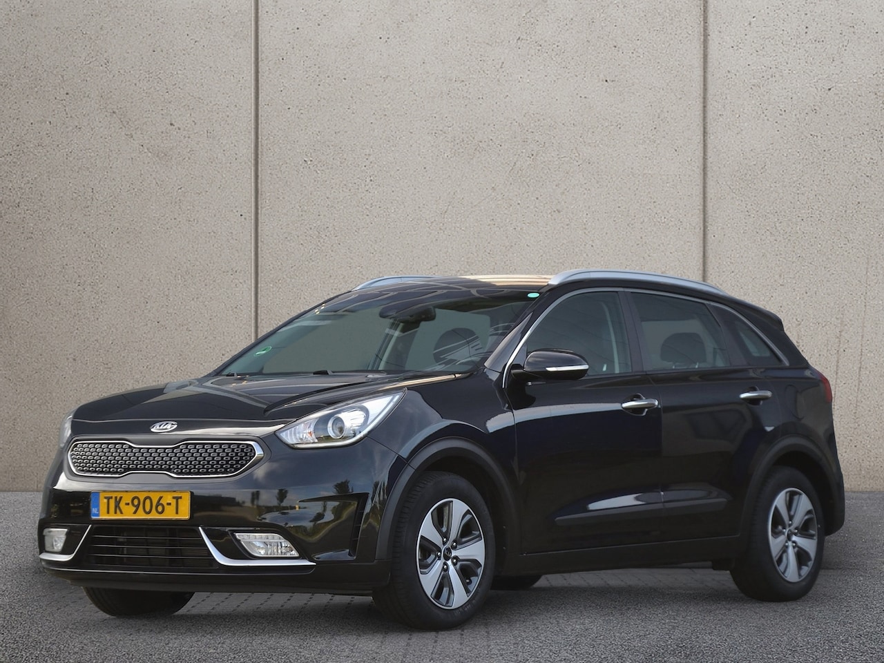 Kia Niro - 1.6 GDi Hybrid 141PK DynamicLine | Navigatie | Achteruitrijcamera | Dealeronderhouden - AutoWereld.nl