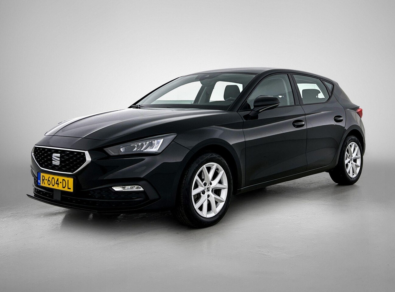 SEAT Leon - 1.0 TSI Reference | CRUISE CONTROL | APPLE CARPLAY/ANDROID AUTO | KEYLESS START | 16" VELG - AutoWereld.nl