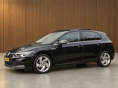 Volkswagen Golf - 1.5 eTSi First Edition, Panoramadak | Camera | Navi & CarPlay | Trekhaak | Winter pack
