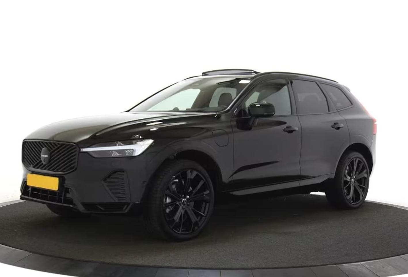 Volvo XC60 - 2.0 T8 Plug-in Hybrid AWD Ultra Black Edition | Long Range | Bowers Wilkins Audio | Panora - AutoWereld.nl