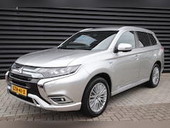 Mitsubishi Outlander - 2.4 PHEV Instyle Leder, E.achterklep, Trekhaak