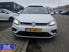 Volkswagen Golf - 1.0 TSI Highline Business R