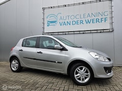 Renault Clio - 1.4-16V Dynamique nette auto