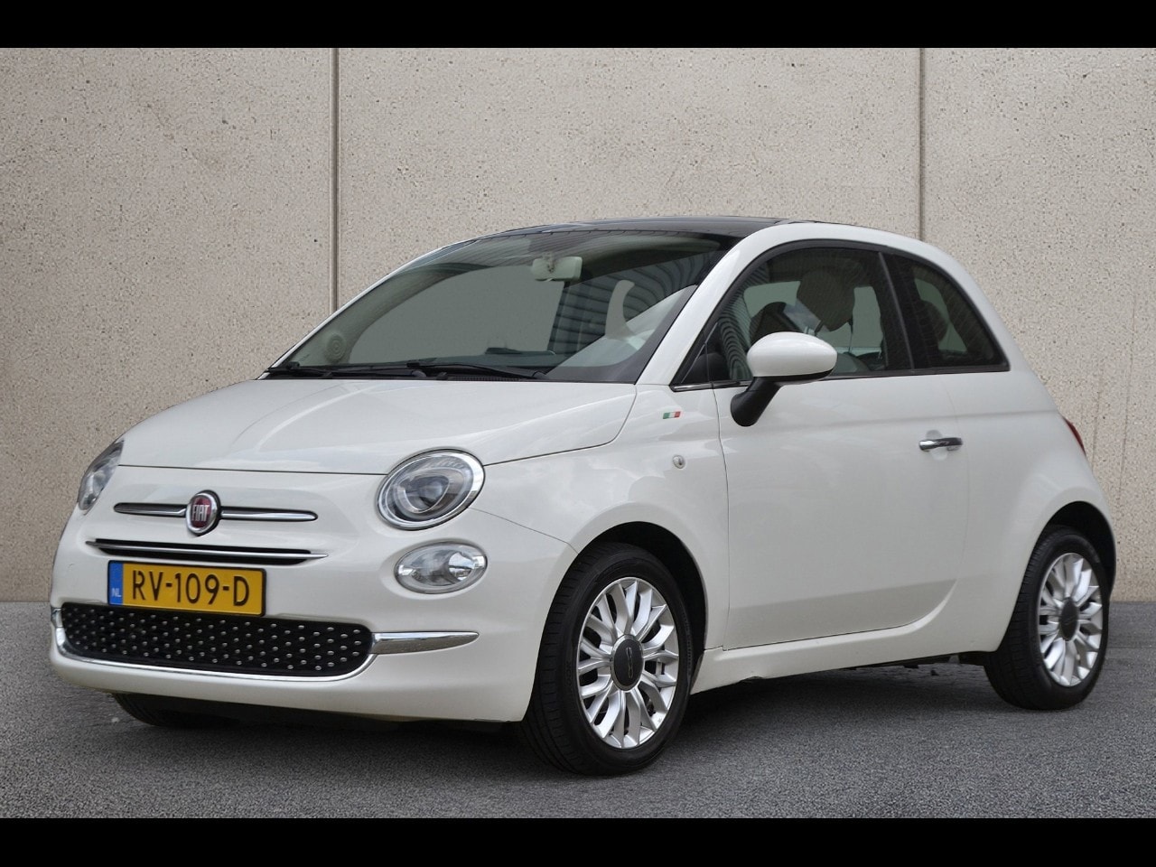 Fiat 500 - 0.9 TwinAir Turbo Lounge | Panoramadak | Airco | Cruise Control - AutoWereld.nl