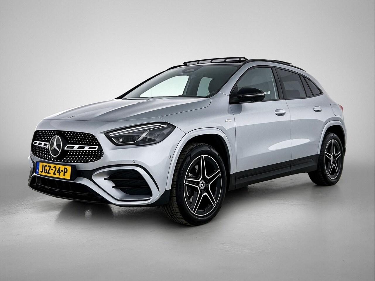 Mercedes-Benz GLA-Klasse - 250 e Business Solution AMG | Nightpakket | Premium Plus pakket | Parkeerpakket met 360°-c - AutoWereld.nl
