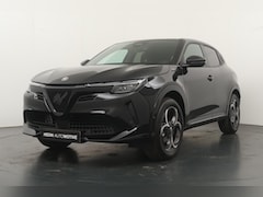 Alfa Romeo Junior - 1.2 Turbo Hybrid Ibrida Sport Speciale | Techno Pakket | verwamde voorruit | 18" LM Velgen